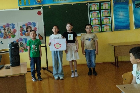 #Біртұтас_тәрбие #жазғы_демалыс 2 маусым күні мектеп жанындағы 